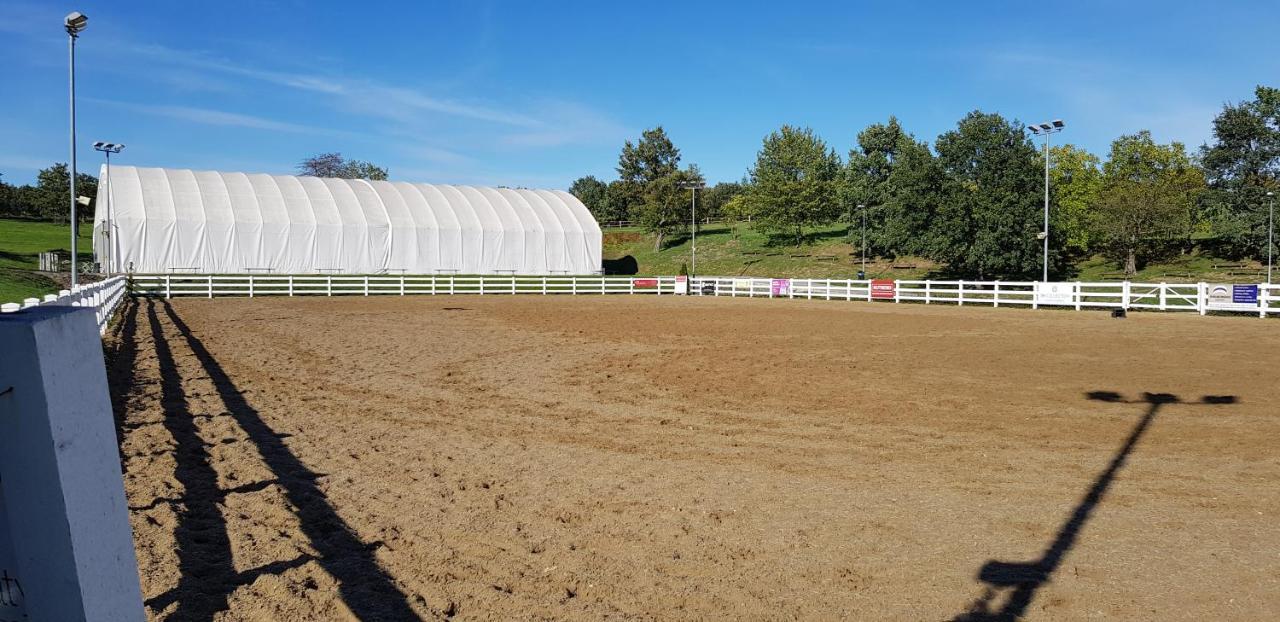 Hotel Horse Riding - Jezdecký Areál Tršice Exteriér fotografie