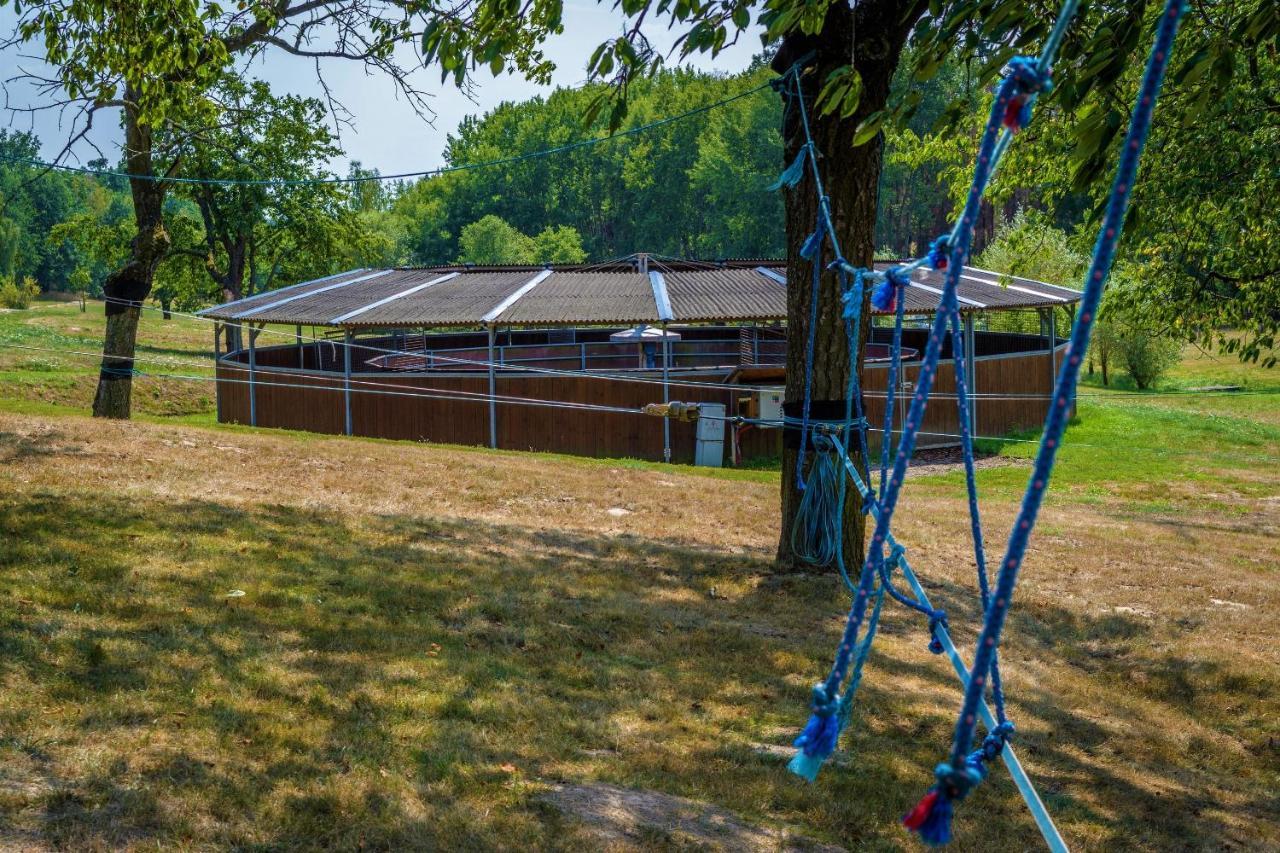 Hotel Horse Riding - Jezdecký Areál Tršice Exteriér fotografie